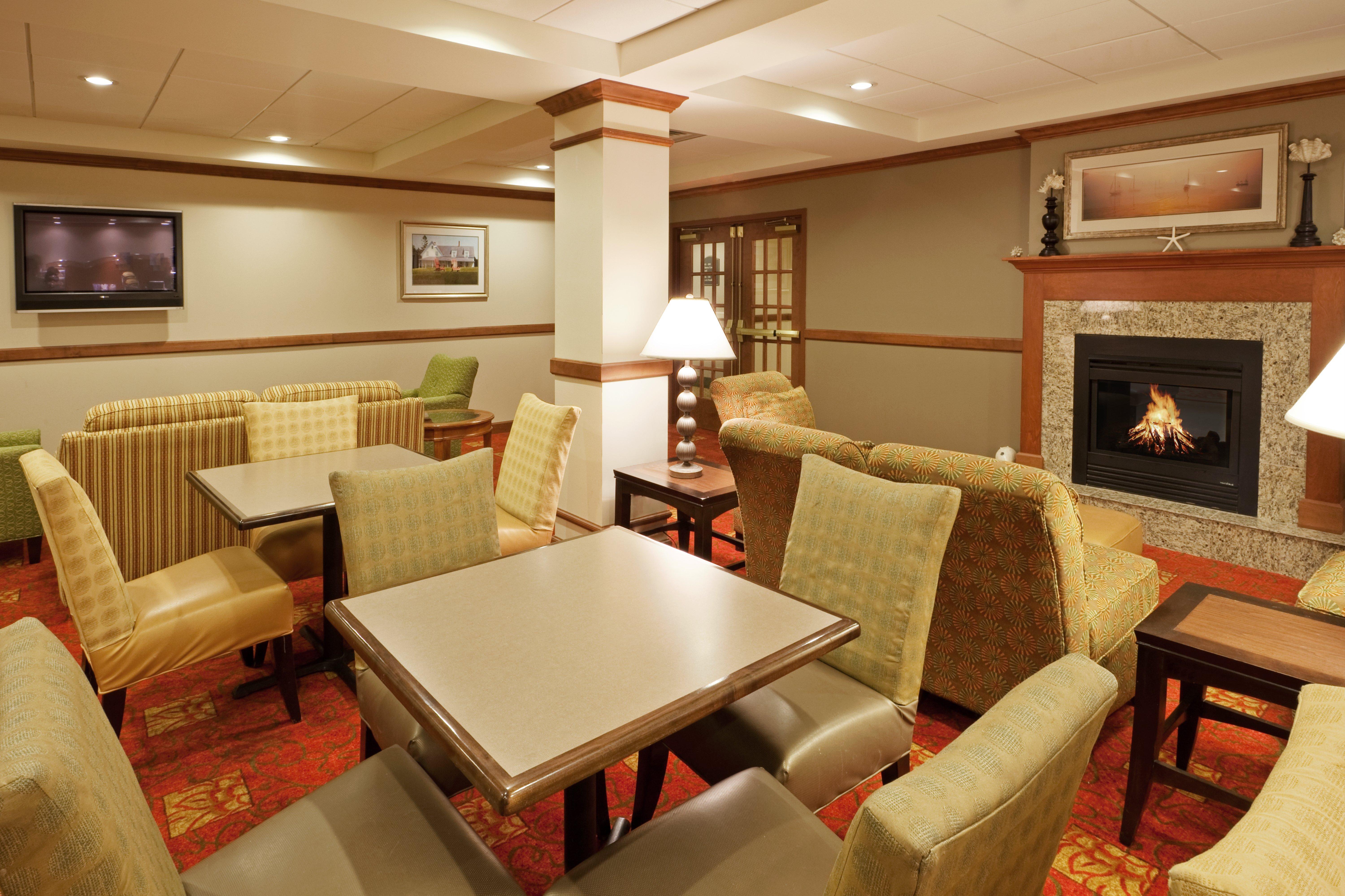 Holiday Inn Express Hotel & Suites Freeport By Ihg Exterior foto